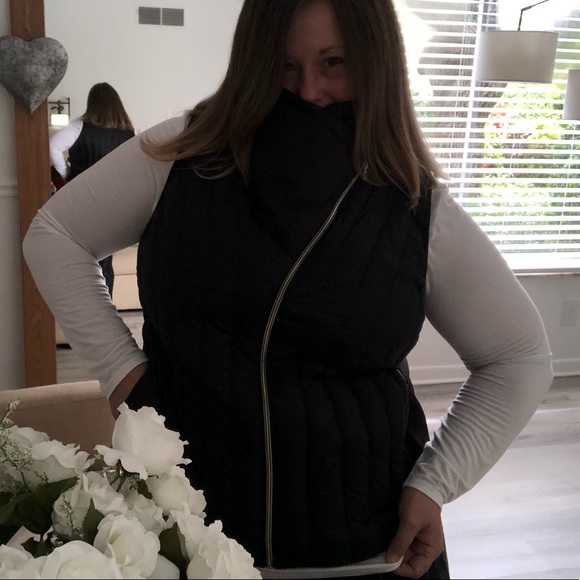 Calvin Klein Performance, vest #poshmarkstyle - Picture 14 of 16